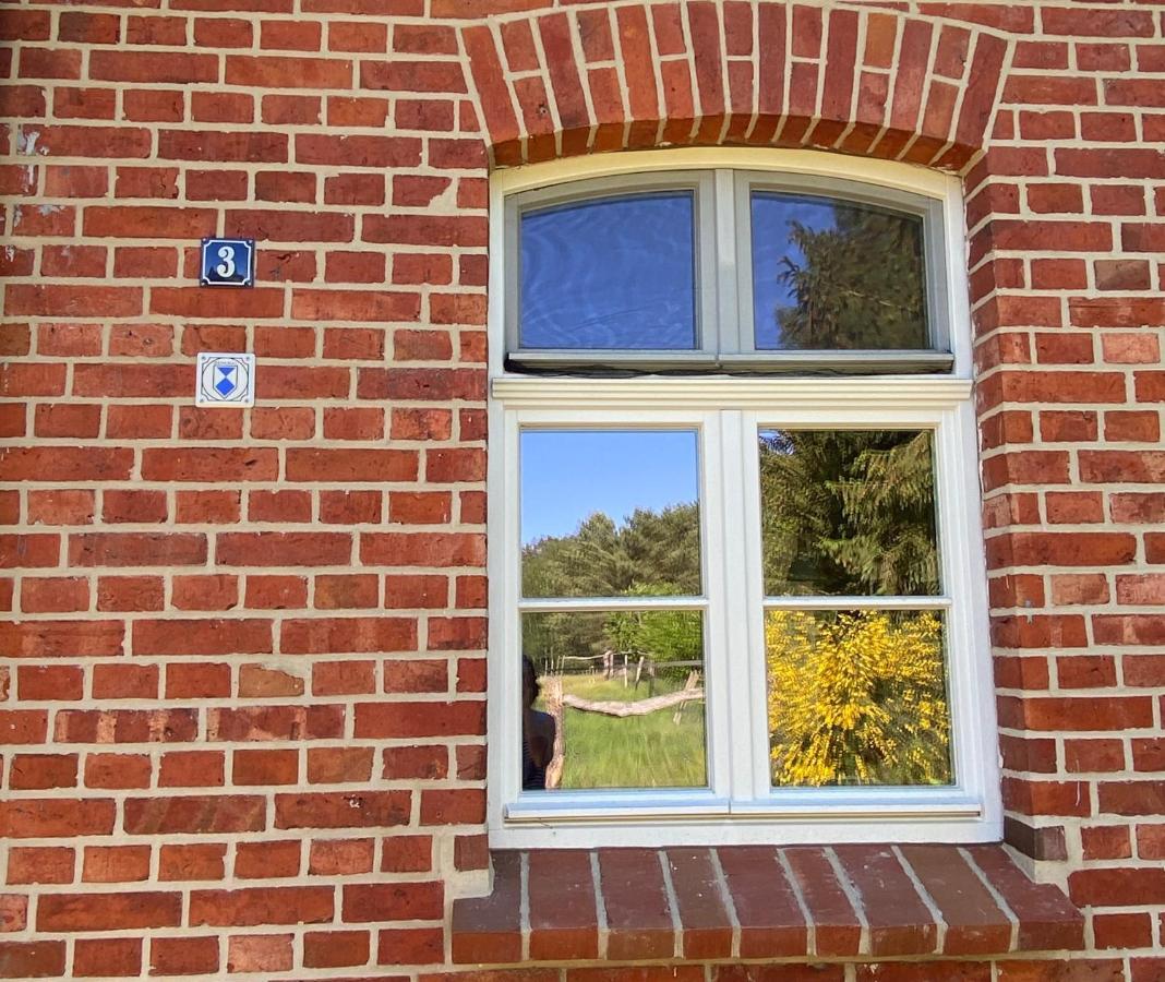 Forsthaus Zartwitzer Huette Apartment Rechlin Bagian luar foto