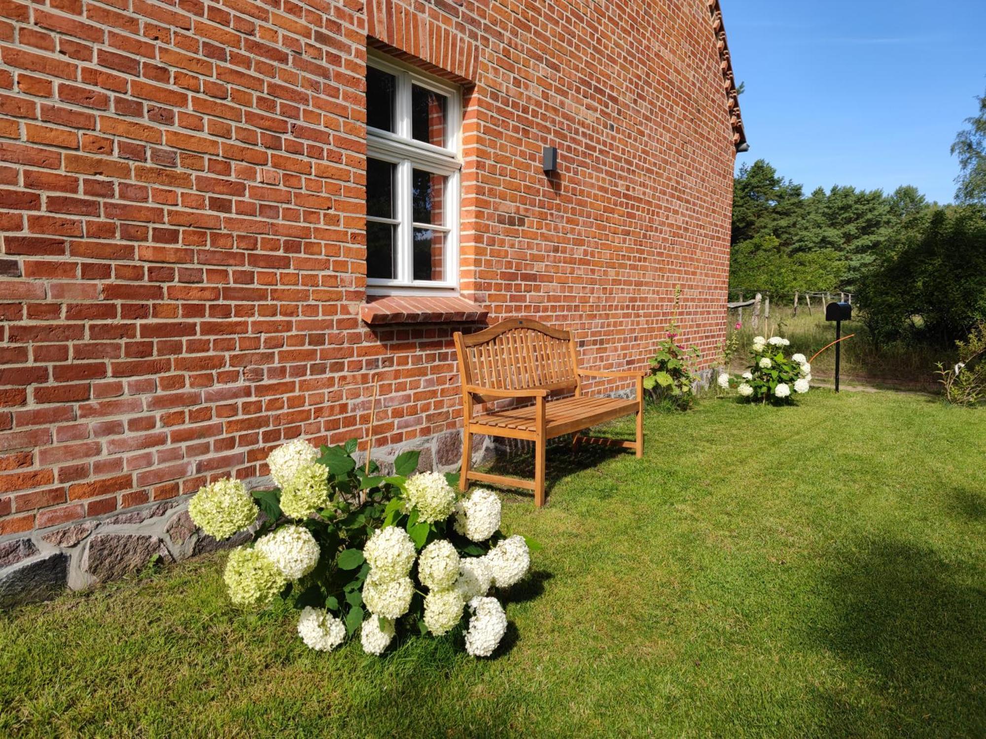 Forsthaus Zartwitzer Huette Apartment Rechlin Bagian luar foto